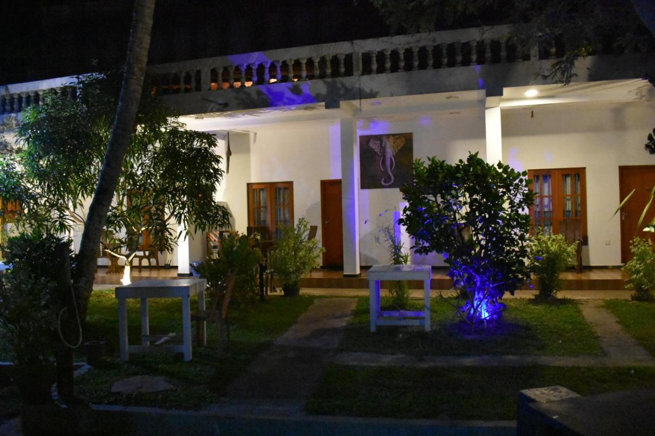 Aroma Guest House Mirissa Zewnętrze zdjęcie